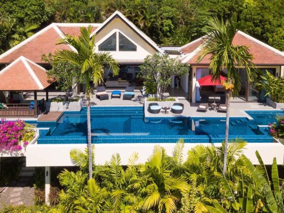 4 Bedroom Luxury Sea-view Villa ID.20PA4102