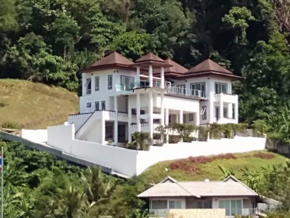 Phuket | 4 Bedroom villa Sea-view Kamala ID.23KM4101