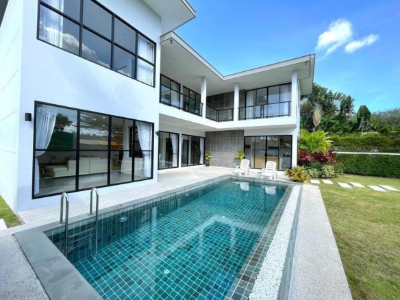Pasak area 3 Bedroom Pool villa  + 1 Office on 550SQM land plot ID.23PS3113