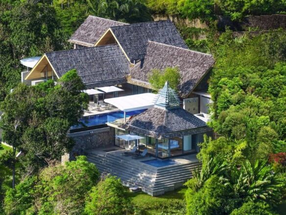 Phuket | Exclusive Oceanfront Pool Villa ID. 20KA5120