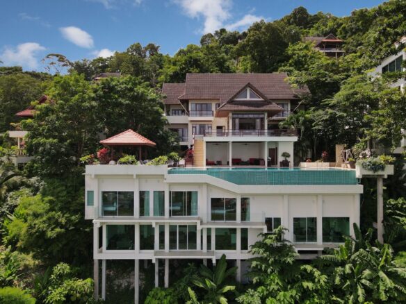 New High End Villa in Patong ID.22PA7101