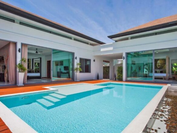 Phuket | 4 Bedroom Pool Villa in Rawai ID.23RW4111