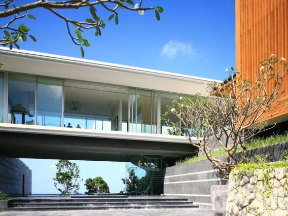 Phuket | Oceanfront West Coast Amazing Villa ID.19KA4110