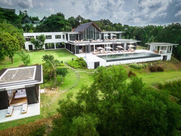 Phuket | Luxury 10 Bedroom Sea View Villa ID. 19CY7104