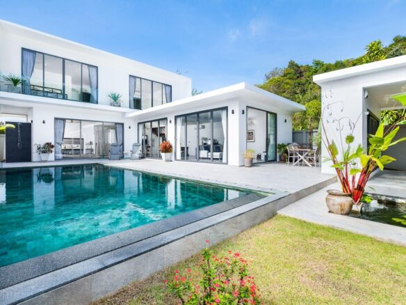 3 Bedroom villa for sale in Yanui Beach Rawai ID.23RA3122