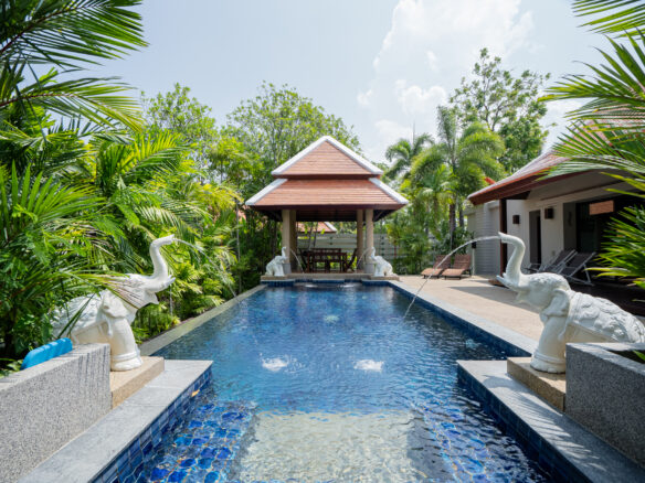 Baan Bua ready to move in 4 bedroom Pool villa ID.23NH4101