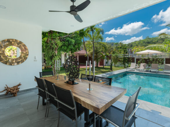 4 Bedroom house for sale in Naiharn on 780+sqm land plot ID.23NH4258