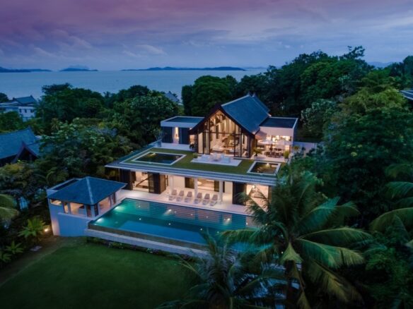 Beachfront Villa in Cape Yamu ID.23CY4259