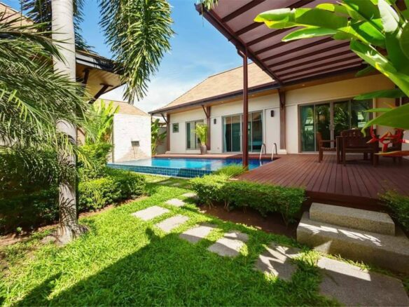Phuket | Nai Harn 3 Bedroom Pool villa ID.24NH3188