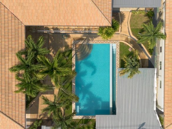4 Bedroom Pool villa Soi Suksan 2 ID.24RW4193