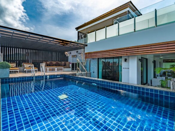 Freehold 2 Bedroom private pool apartment ID.24SU218