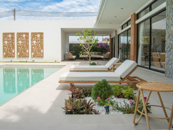 Phuket | Pool Villa for rent in Soi Pattana Rawai ID.24RRW4198