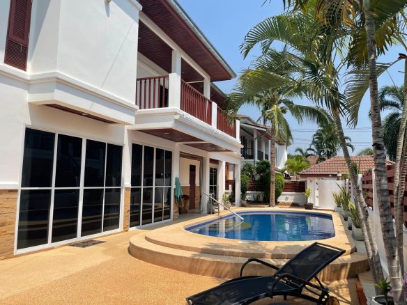 Hua Hin | Explore this spacious 4-bedroom house ID.24HH4189