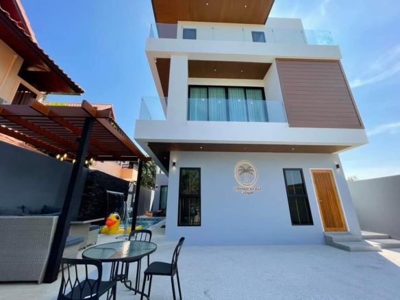 Hun Hin | Stunning 3-Story Seaview House with Jacuzzi Massage ID.24HH4155