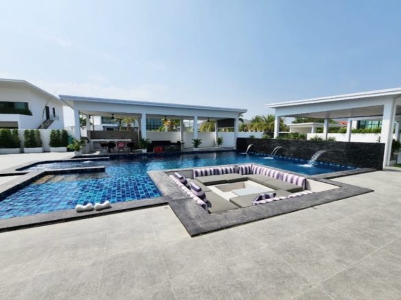 Hua Hin | 2-Story Modern 5 Bedroom Pool Villa  ID.24HH5189