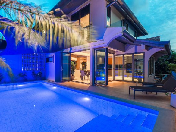 Phuket | Newly Built  Villa in Nai harn ID.24CH3196