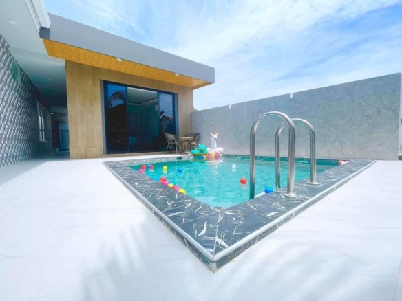 Hua Hin | For Sale Pool Villa in Highland Park ID.24HH3108