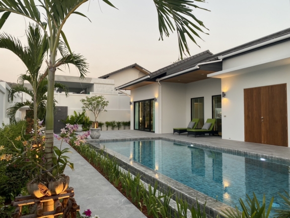 Hua Hin | 3-Bedrooms Pool Villa In Hun Hin ID.24HH3107