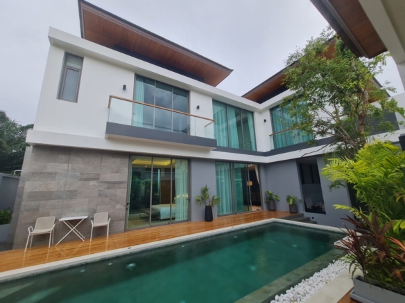 Phuket |  5-Bedroom Pool Villa for Rent ID.24CH5188
