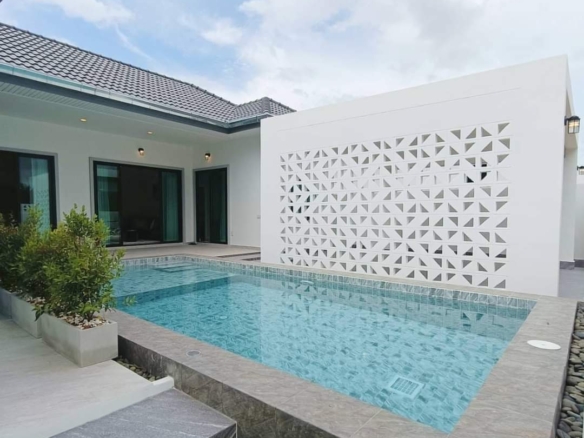 Hua Hin | Proud Villa for Sale ID.24HH3189