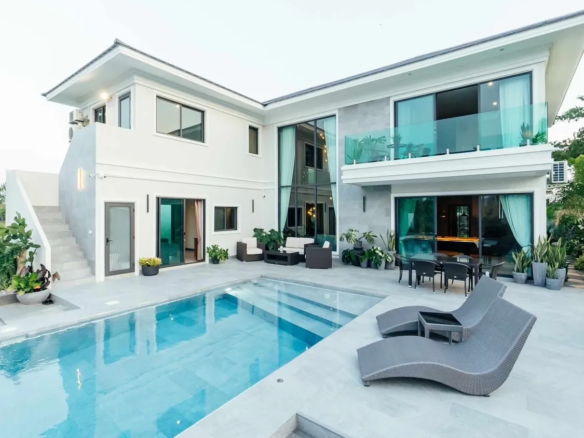 Hua Hin |  5 Bedroom pool villa for Sale ID.24HH5199