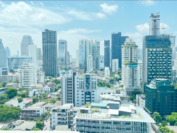 Bangkok | Condo for Sale Sukhumvit 33 ID.24BKK303