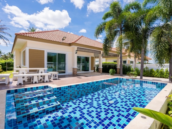Hua Hin | Stunning Pool Villa for Sale in Hua Hin ID.24HH2201