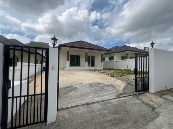 Hua Hin | Modern 3-Bedroom Villa in Hua Hin  ID.24HH3200