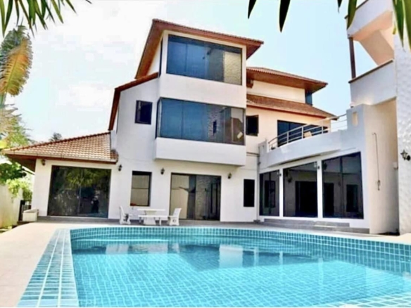 Pattaya | House for Rent at Paradise Villa ID.24PAT6108