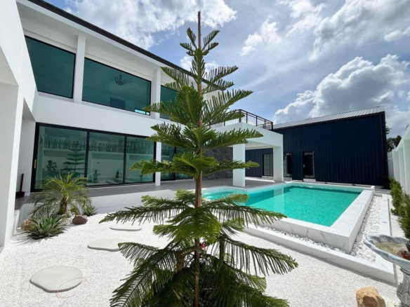 Pattaya | High-Quality House 4 Bedrooms ID.24PAT4105