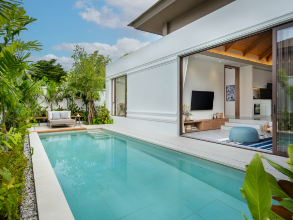 Phuket | Private Pool Villas Near Nai Harn ID.24RW3104