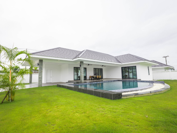 Hua Hin | Luxury of Customization at Mon Mai ID.24HH3122