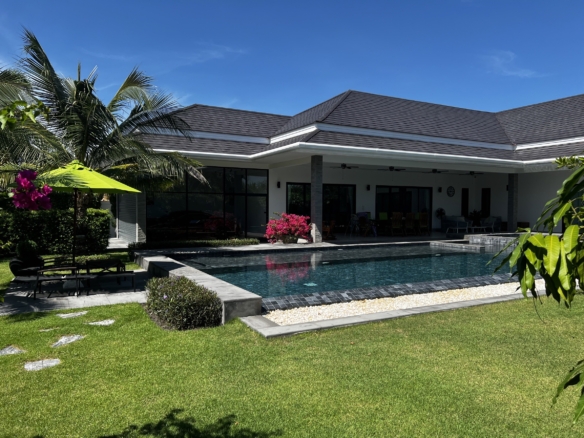 Hua Hin | The Clouds Huahin-Chaam For Sale ID.24HH1497