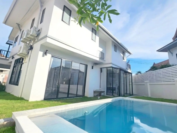 Phuket | Pool villa for Sale Chalong