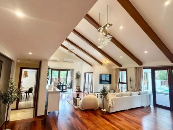 Phuket | Modern Pool villa for Sale Koh Kaew