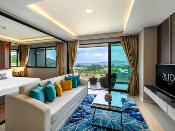 Stunning 3-Bedroom Penthouse with Seaview in Surin – For Sale