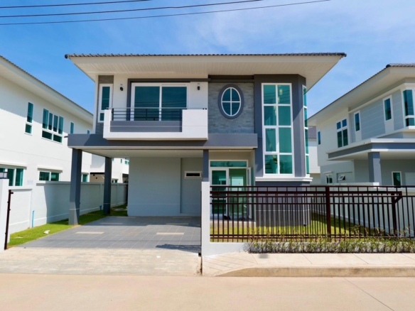 Supalai Palm Spring Ban Pon – 4-Bedroom House with Mountain Views