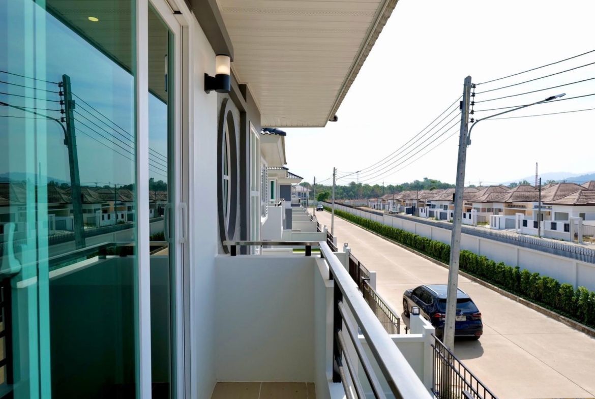 WhatsApp Image 2025-01-14 at 16.22.48 (5)