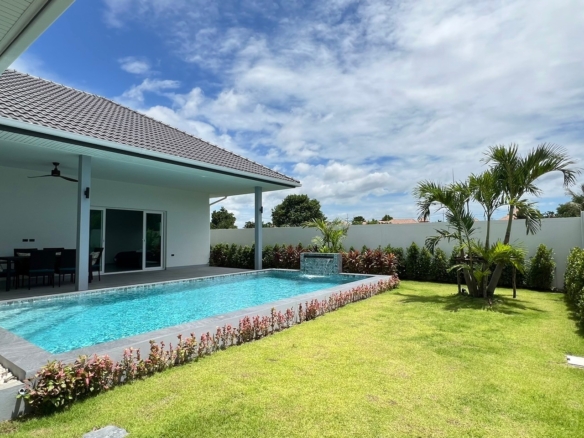 Hua Hin | Stunning 3-Bedroom Home for Sale