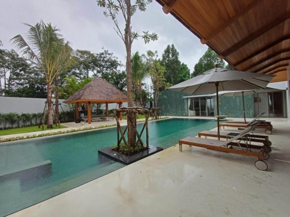 Phuket | Luxury Villa for Sale in Anchan Tropicana