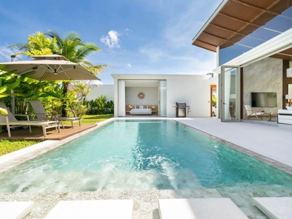 Phuket | 3-Bedroom Villa in Bang Tao – Ready to Move In
