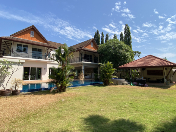 Phuket | Woodland 5+1 Bedroom for Rent