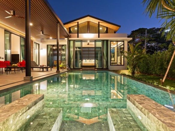 Phuket | Baan Bua 6-Bedroom Pool Villa in Nai Harn
