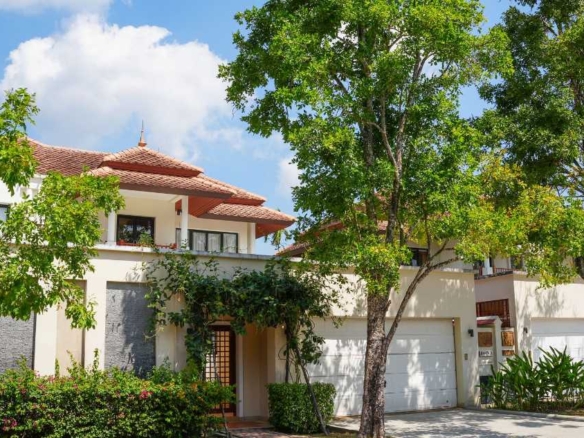 Phuket | Luxury 3-Bedroom Villa for Sale Laguna