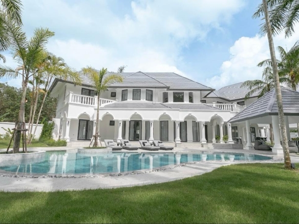 Phuket | Pool Villa for Sale and Rent in Bangjo