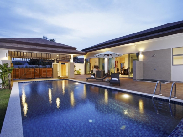 For Sale – 3-Bedroom Pool Villa at Tanode Estate