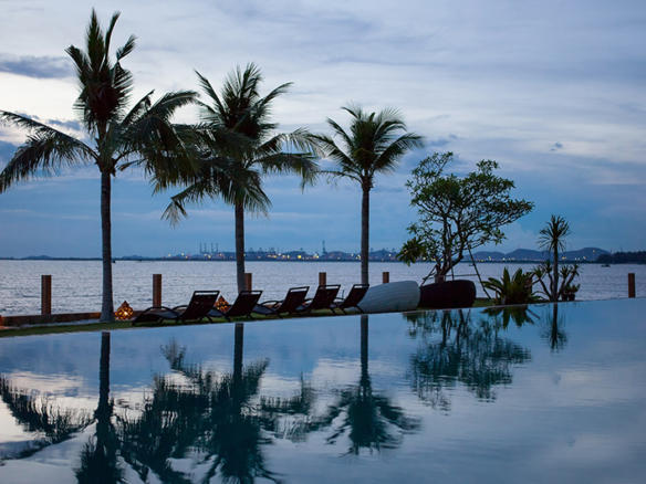 Pattaya | Beachfront 1 Bedroom Condo for Sale and Rent