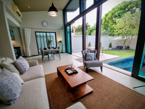 Phuket | 2-Bedroom Pool Villa for Sale at Baan Wana