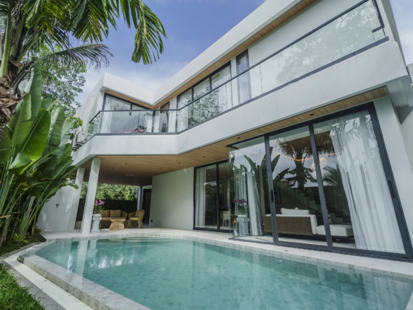 Phuket | 3-Bedroom Villa for Sale Near Layan Beach