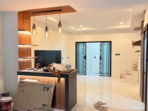 Phuket | 2-Bedroom Villa-Style Townhouse in Prime Rawai